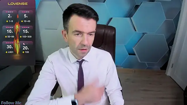 SteveTiger online show from November 23, 2025, 3:49 am