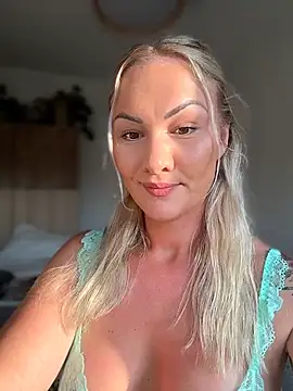 NastyMilf  online show from April 29, 2026, 6:14 pm