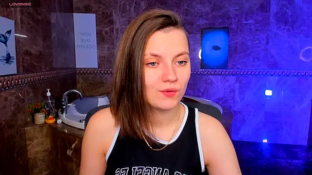 MelindaTin online show from May 22, 2026, 1:03 am