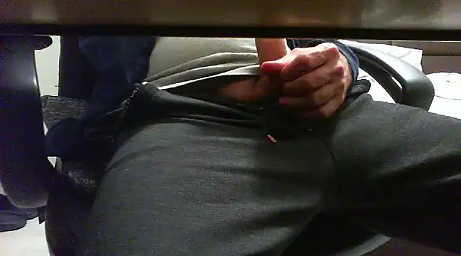 pasiuni online show from December 18, 2024, 9:51 pm