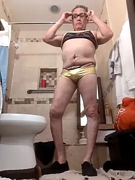 Snapshot of bobby69cock chatting on February 11, 2026, 9:42 am bobby69cock online show from February 11, 2026, 9:42 am