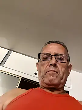 bobby69cock online show from October 5, 2025, 7:04 pm