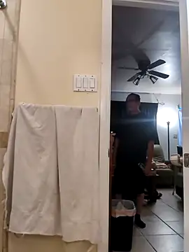 bobby69cock online show from May 19, 2026, 1:56 am