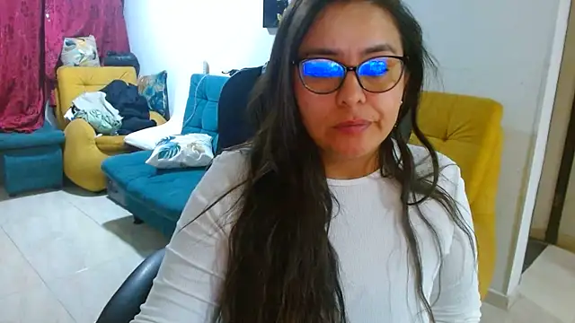 Ixchel Anaid online show from June 14, 2026, 3:08 am