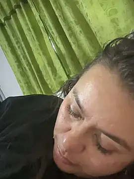 Ixchel Anaid online show from June 7, 2026, 1:05 pm