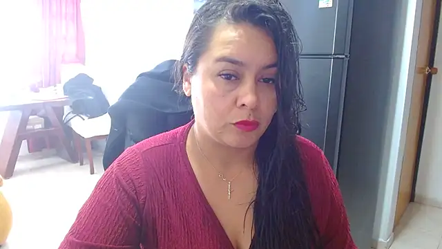 Ixchel Anaid online show from August 6, 2026, 1:17 pm