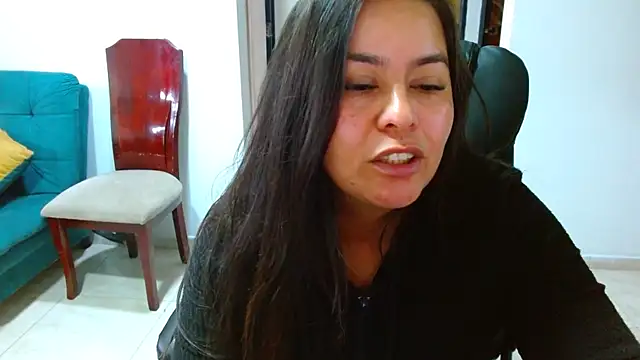 Ixchel Anaid online show from February 13, 2026, 1:55 pm