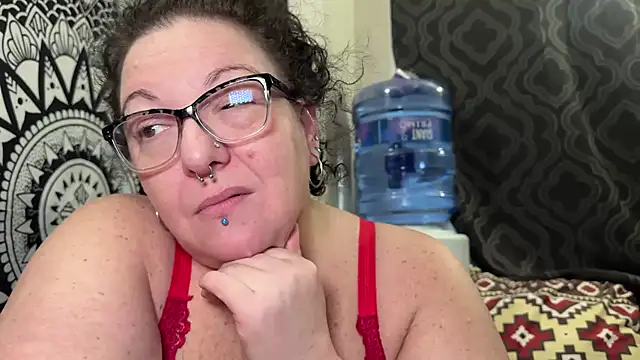 Snapshot of Miss_Phat_Booty chatting on March 2, 2025, 3:34 am Miss Phat Booty online show from March 2, 2025, 3:34 am