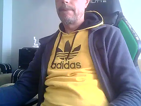 boran34 online show from May 3, 2026, 9:47 am