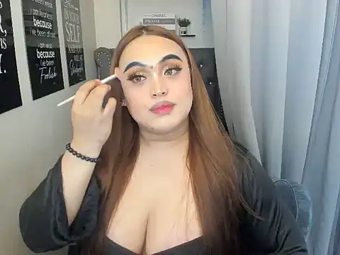 YourGirlfriendMegann online show from January 14, 2026, 12:03 am