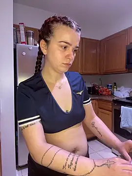 joeystaciee online show from May 20, 2026, 3:20 pm