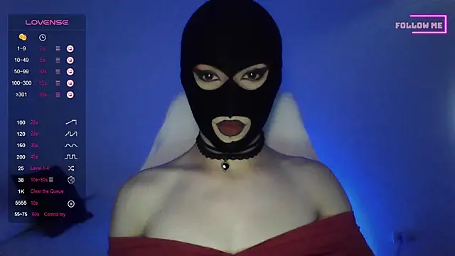 Snapshot of Bigfemblue chatting on October 9, 2025, 4:07 pm Bigfemblue online show from October 9, 2025, 4:07 pm