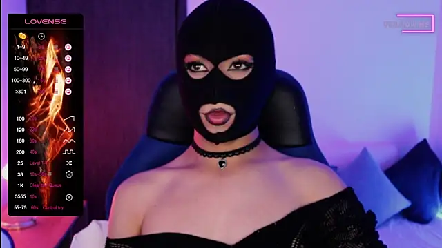 Snapshot of Bigfemblue chatting on March 20, 2025, 11:02 pm Bigfemblue online show from March 20, 2025, 11:02 pm