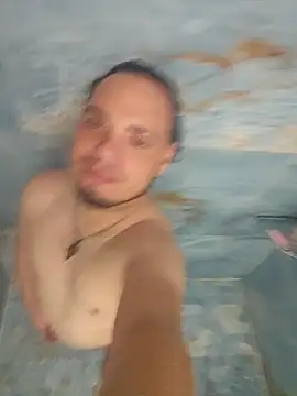 latinoflpr online show from February 2, 2026, 12:53 am