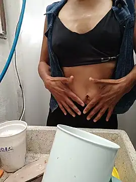 Bombonsexyxh online show from August 2, 2026, 9:23 pm