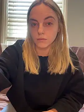 jaseyrae online show from May 8, 2026, 4:33 pm