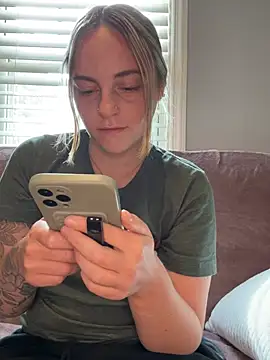 jaseyrae online show from June 26, 2026, 1:06 pm