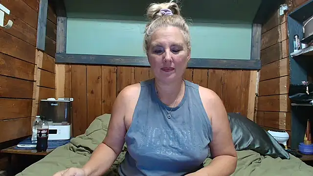 lisaxlovexxx online show from July 10, 2026, 4:18 pm