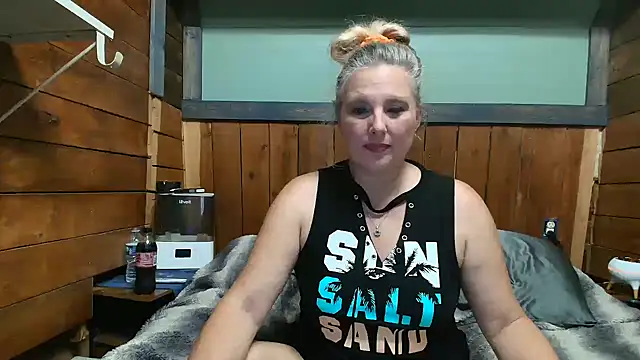 Snapshot of lisaxlovexxx chatting on June 11, 2026, 7:11 pm lisaxlovexxx online show from June 11, 2026, 7:11 pm