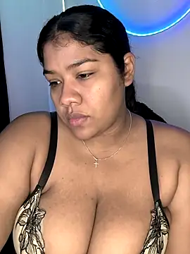 Snapshot of paola091 chatting on February 19, 2026, 11:40 am paola091 online show from February 19, 2026, 11:40 am