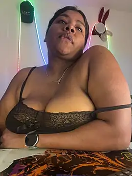 paola091 online show from July 9, 2026, 1:32 pm