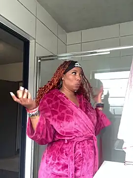 CurvyDesire1 online show from November 17, 2025, 5:55 am