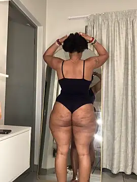 CurvyDesire1 online show from December 1, 2025, 8:42 pm