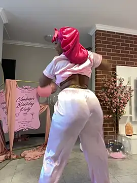 CurvyDesire1 online show from April 28, 2026, 6:18 am