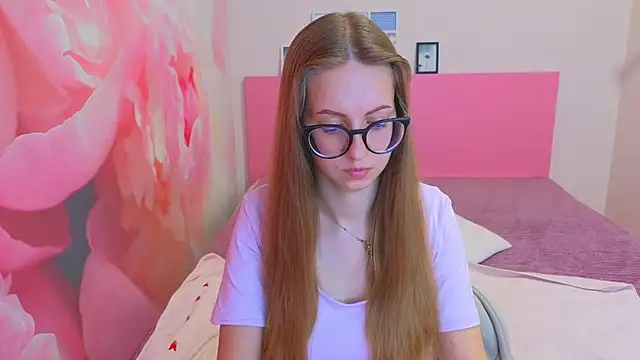 AliceAdams online show from May 2, 2026, 7:24 am