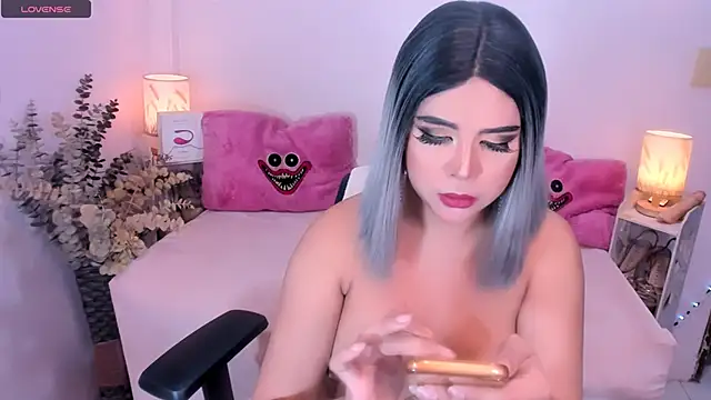 AmazingDREAMGirl online show from September 18, 2025, 11:57 am