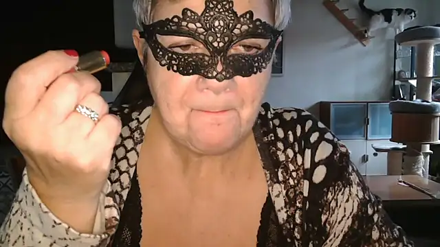 simona60 online show from October 20, 2025, 1:22 pm