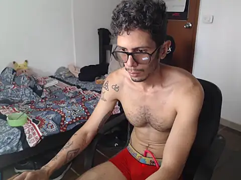 alisterxxx online show from July 8, 2026, 2:40 pm