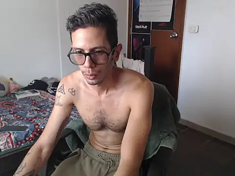 alisterxxx online show from July 15, 2026, 3:30 pm