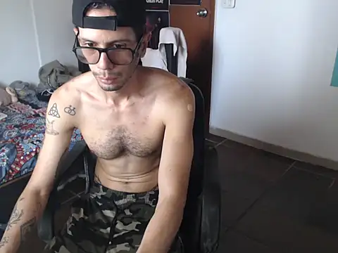 alisterxxx online show from July 18, 2026, 3:31 pm