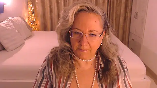 Snapshot of Raisshy chatting on March 3, 2026, 5:14 am Raisshy online show from March 3, 2026, 5:14 am