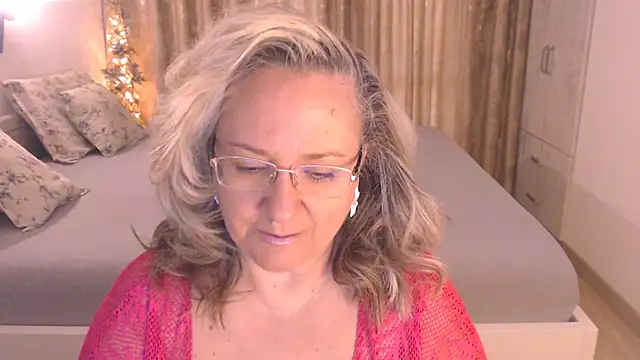 Raisshy online show from May 4, 2026, 10:51 am