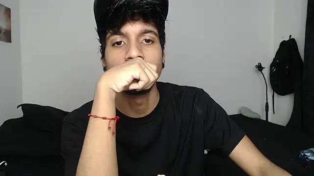 stevenosori online show from November 30, 2025, 11:16 pm