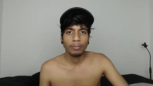 stevenosori online show from December 16, 2025, 1:32 am