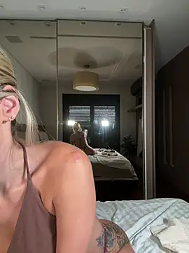 jasminesummer online show from January 17, 2026, 1:26 pm