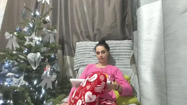 jessystarr online show from December 13, 2025, 8:04 pm