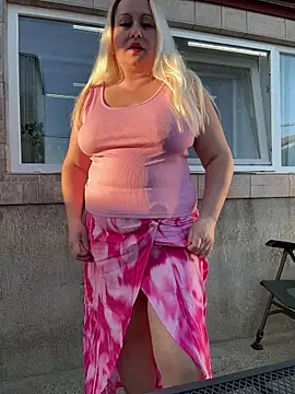 Snapshot of SabinaSweety chatting on March 13, 2026, 3:28 pm SabinaSweety online show from March 13, 2026, 3:28 pm