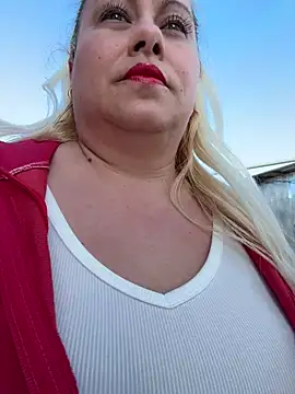 Snapshot of SabinaSweety chatting on March 11, 2026, 2:55 pm SabinaSweety online show from March 11, 2026, 2:55 pm