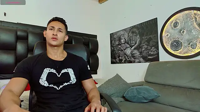 BenjaminCooperk online show from June 17, 2026, 4:01 am