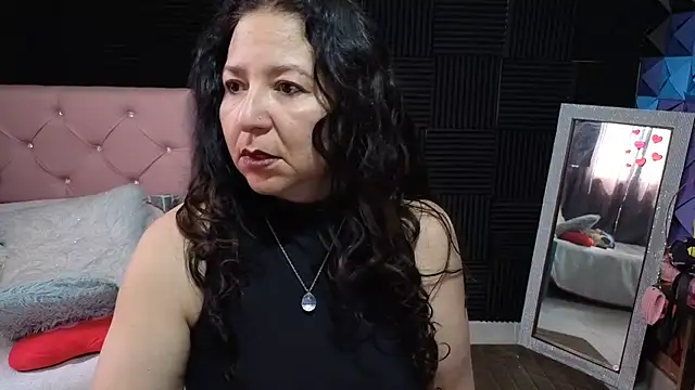 Snapshot of katifoxx chatting on July 13, 2026, 3:22 pm katifoxx online show from July 13, 2026, 3:22 pm