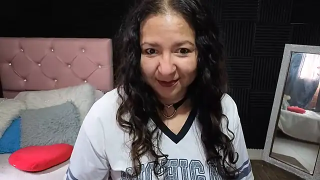 Snapshot of katifoxx chatting on June 29, 2026, 4:39 pm katifoxx online show from June 29, 2026, 4:39 pm