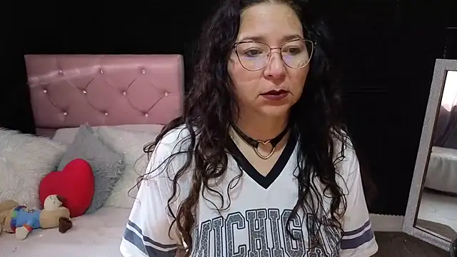 Snapshot of katifoxx chatting on July 31, 2026, 2:26 pm katifoxx online show from July 31, 2026, 2:26 pm