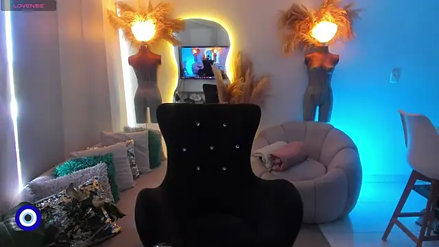 Angel Peach online show from April 21, 2026, 1:50 pm