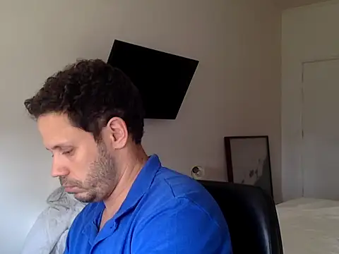 FelipeRiver online show from October 1, 2025, 1:26 pm