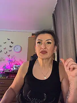 Hotangel75 online show from June 18, 2026, 5:40 pm