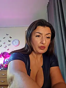 Hotangel75 online show from September 28, 2025, 5:09 pm